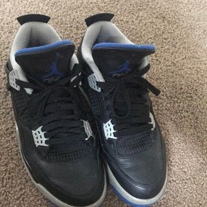 Jordan 4s